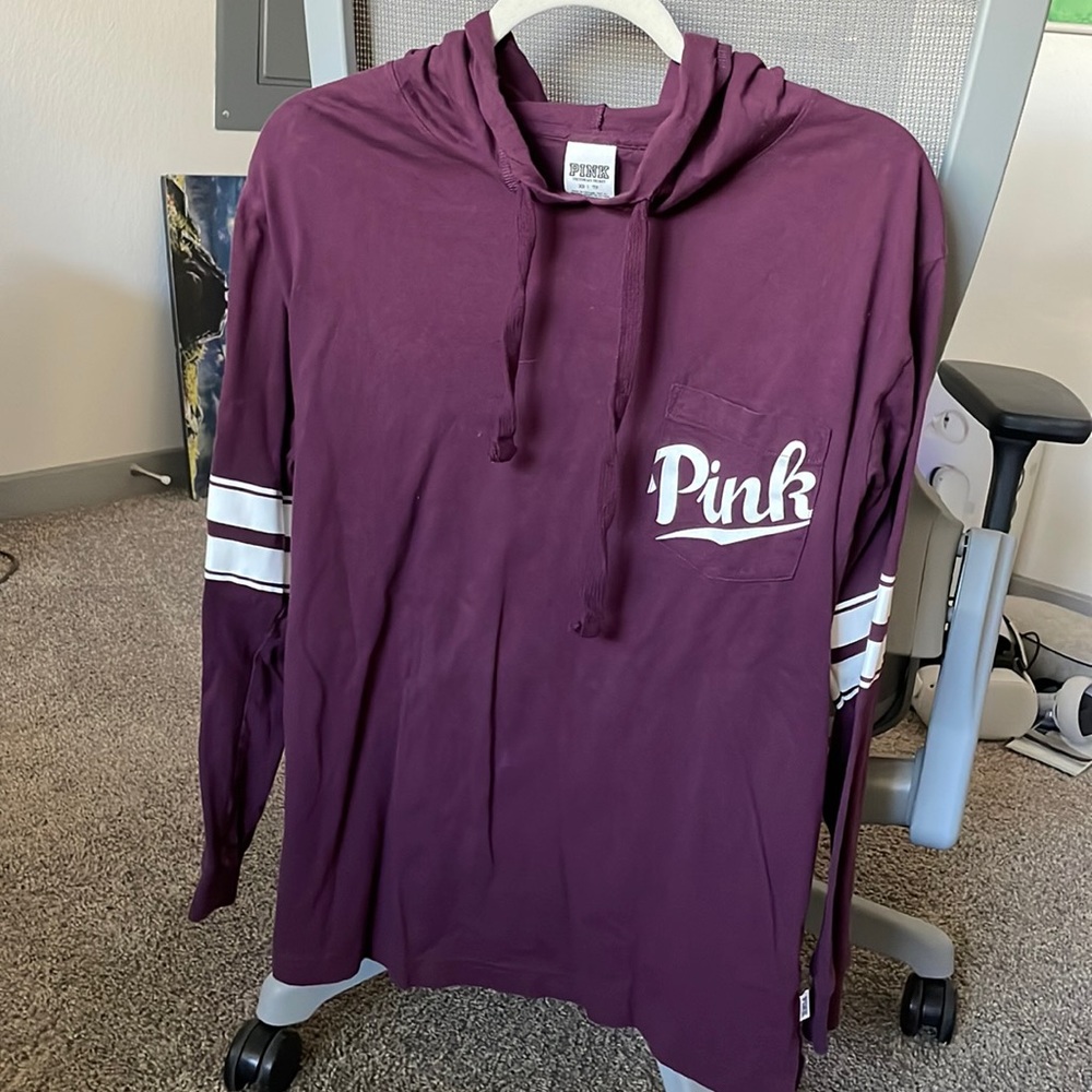 PINK Victoria’s Secret long sleeve maroon top with hood